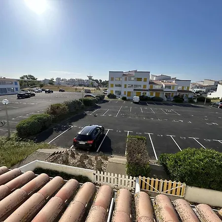 Apartment Renove 2 Pieces Avec Balcon, A 200m De La Plage, St Hilaire De Riez - Fr-1-224c-318 Saint-Hilaire-de-Riez